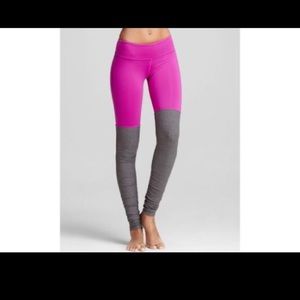 Alo fuschia/charcoal goddess leggings size small